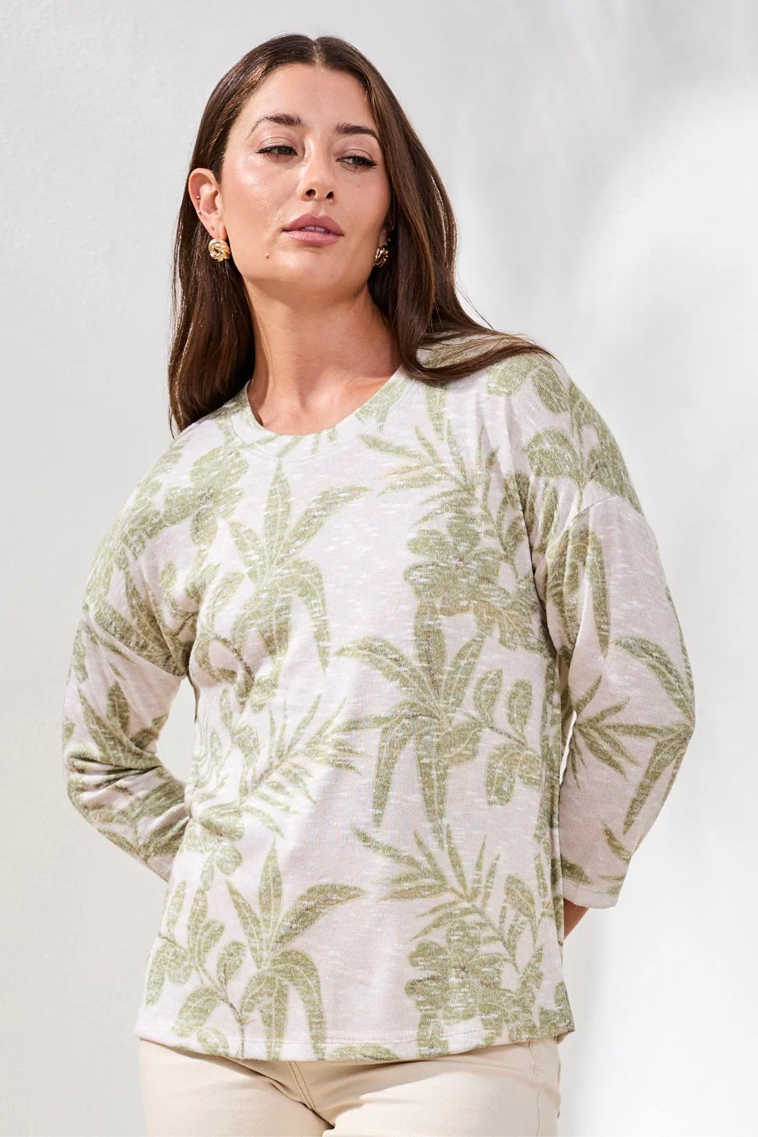 3/4 Sleeve Crew Neck Top-Kiwizest - Image 2