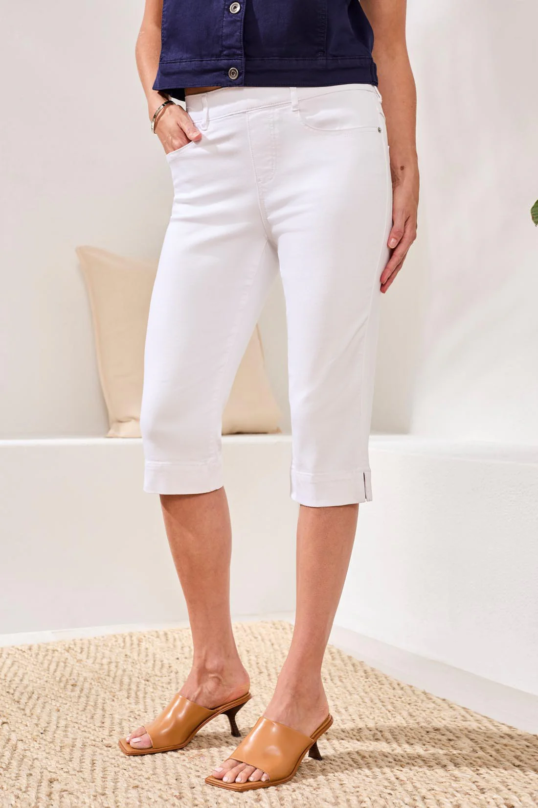 Audrey Pull-On Pedal Pusher Boundless Stretch Denim-White - Image 3