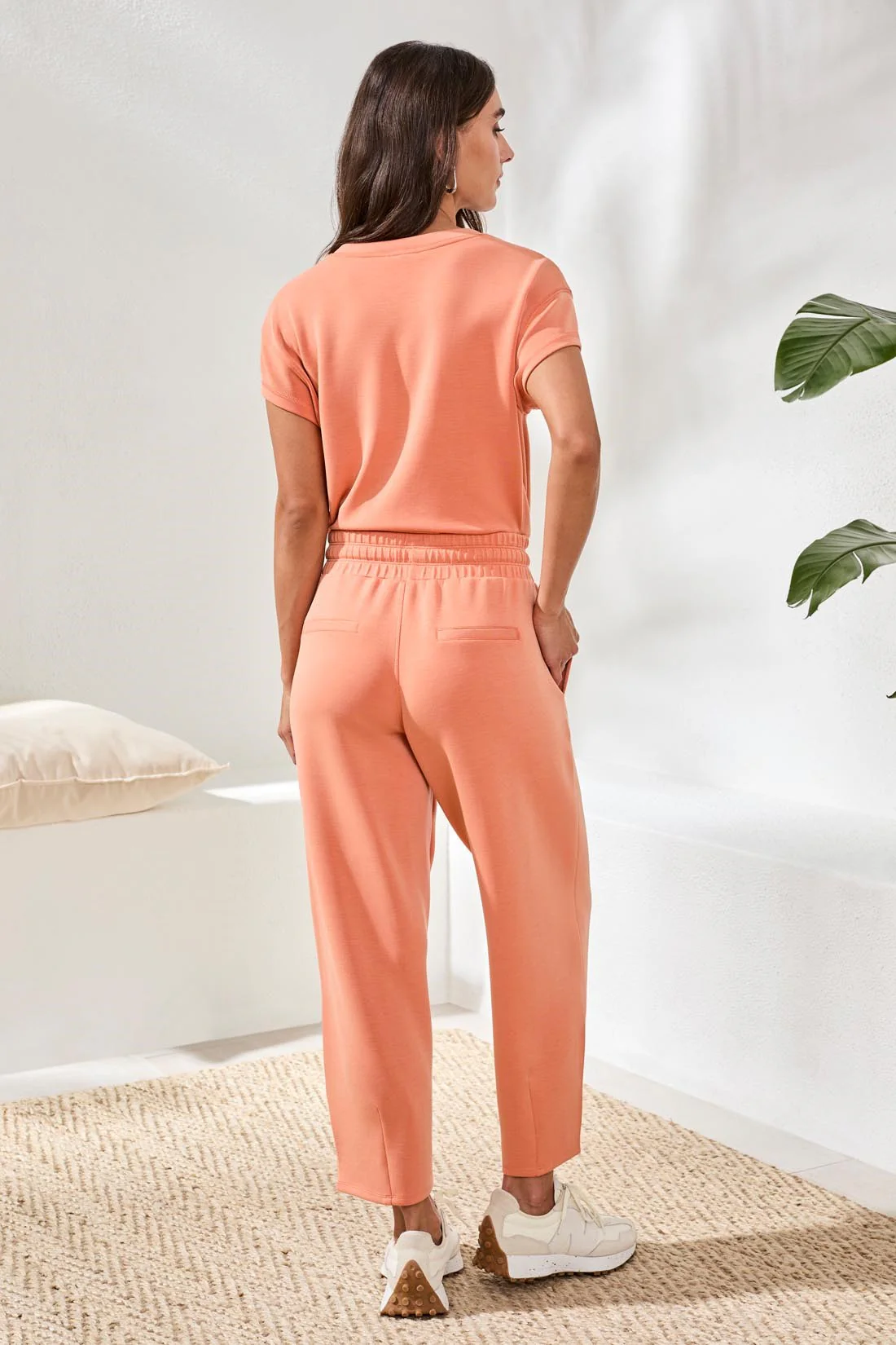 Soft Modal Barrel-Leg Elastic Waist Joggers-Guavablush - Image 4