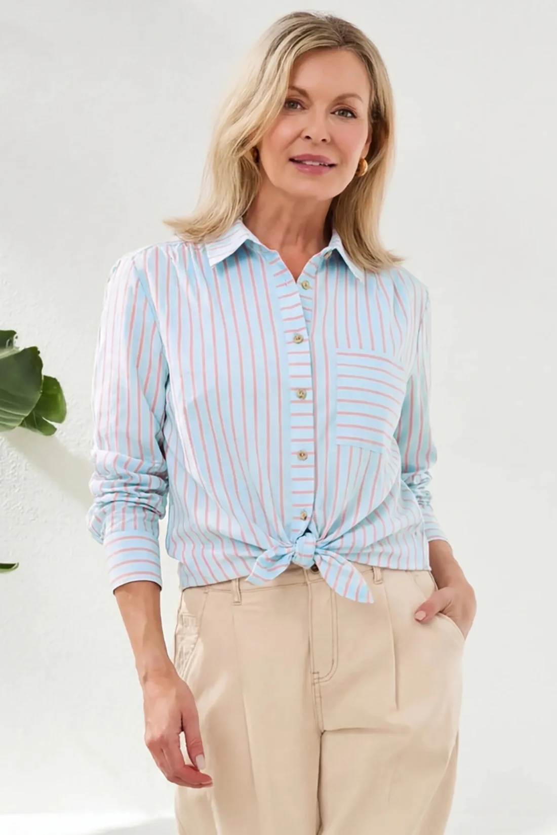 Classic Collared Striped Shirt Breathable Seersucker-Chambray