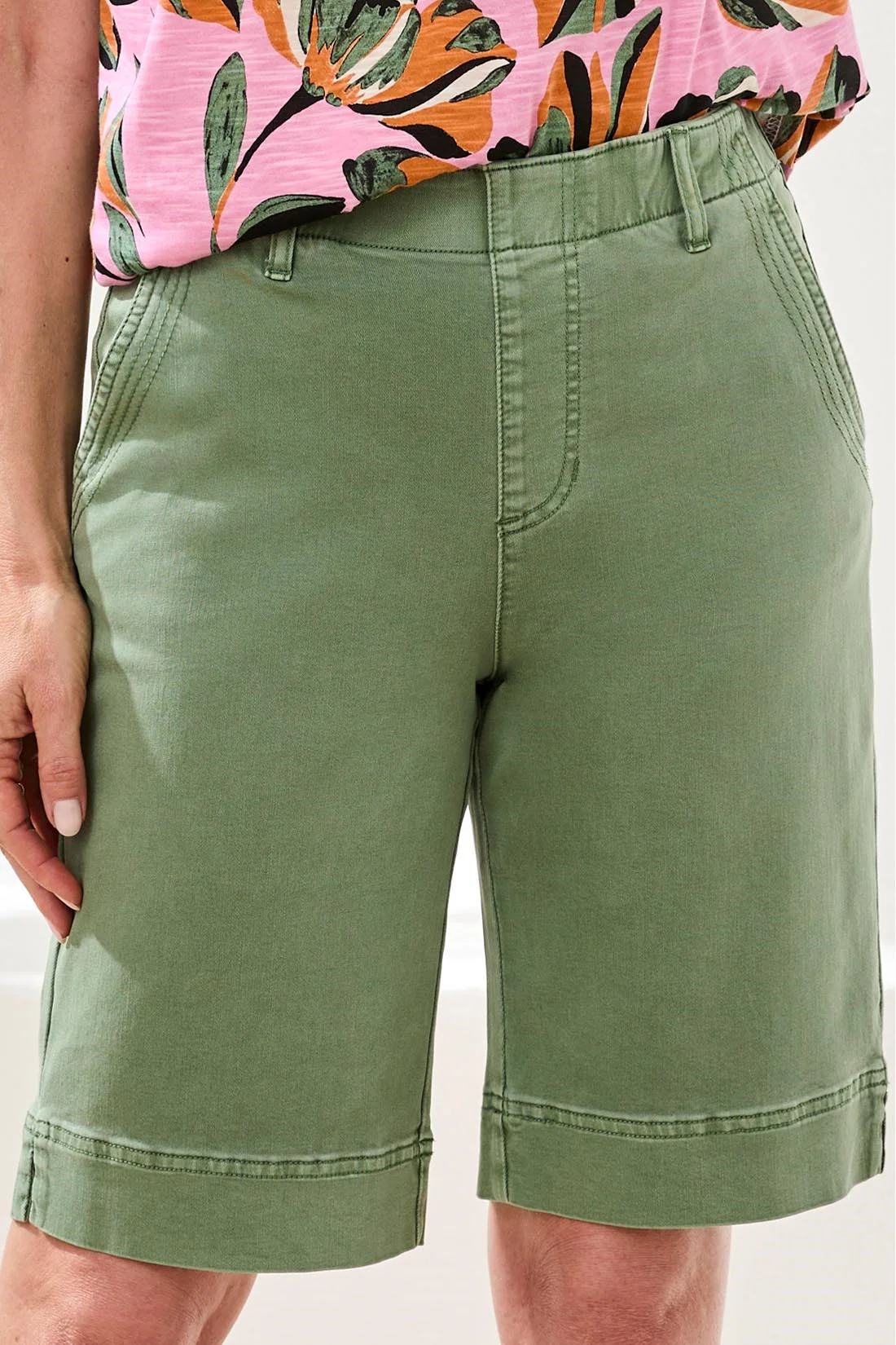 Comfort Stretch Pull-On Bermuda Shorts-Moss