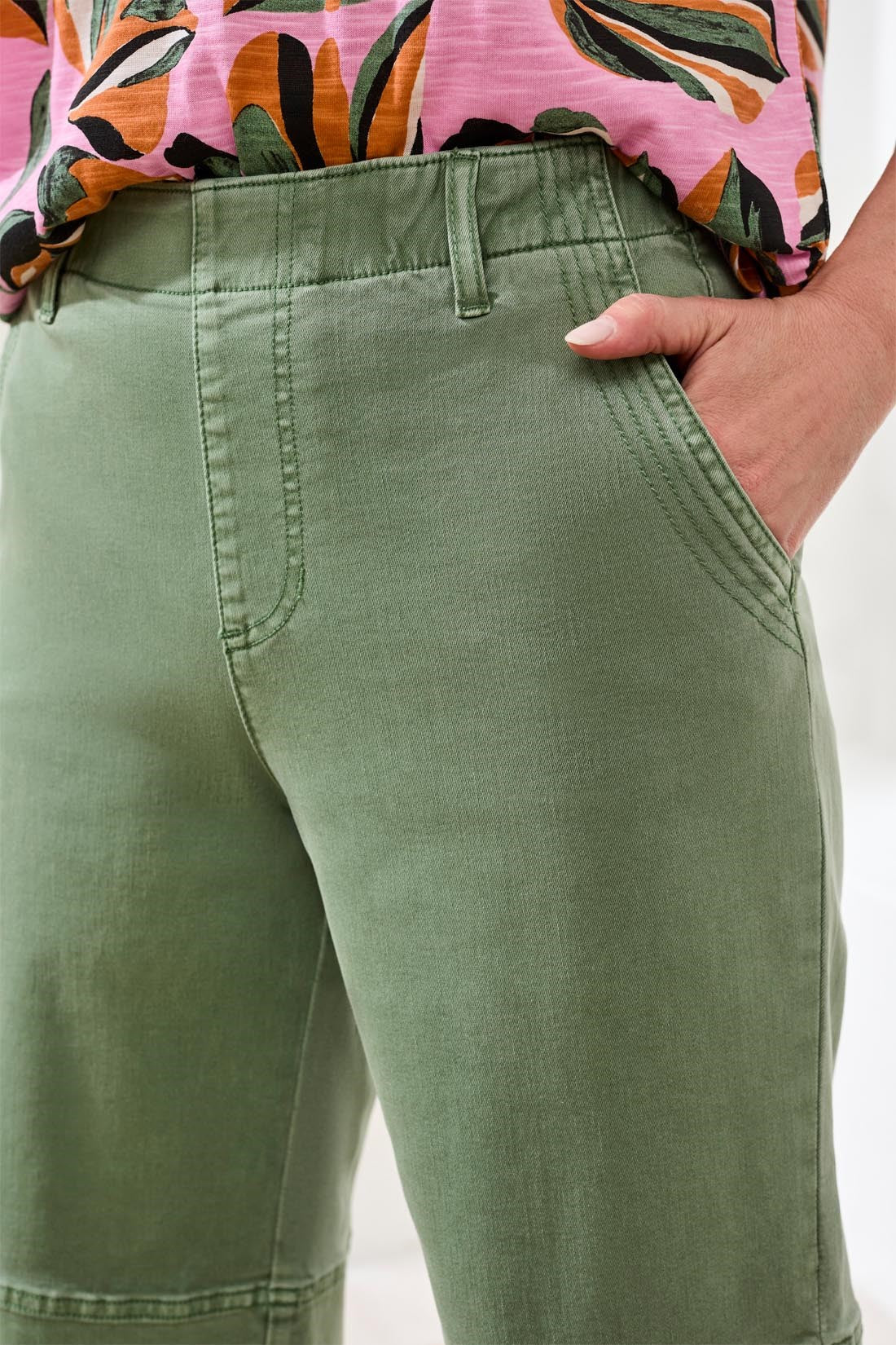 Comfort Stretch Pull-On Bermuda Shorts-Moss - Image 4