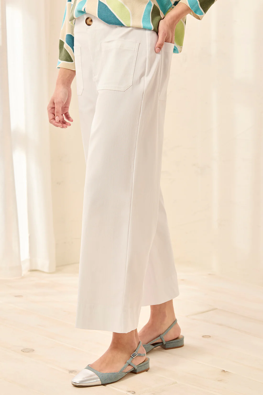 Signature Stretch Twill Button‑Front Wide‑Leg Ankle Pants-White - Image 3