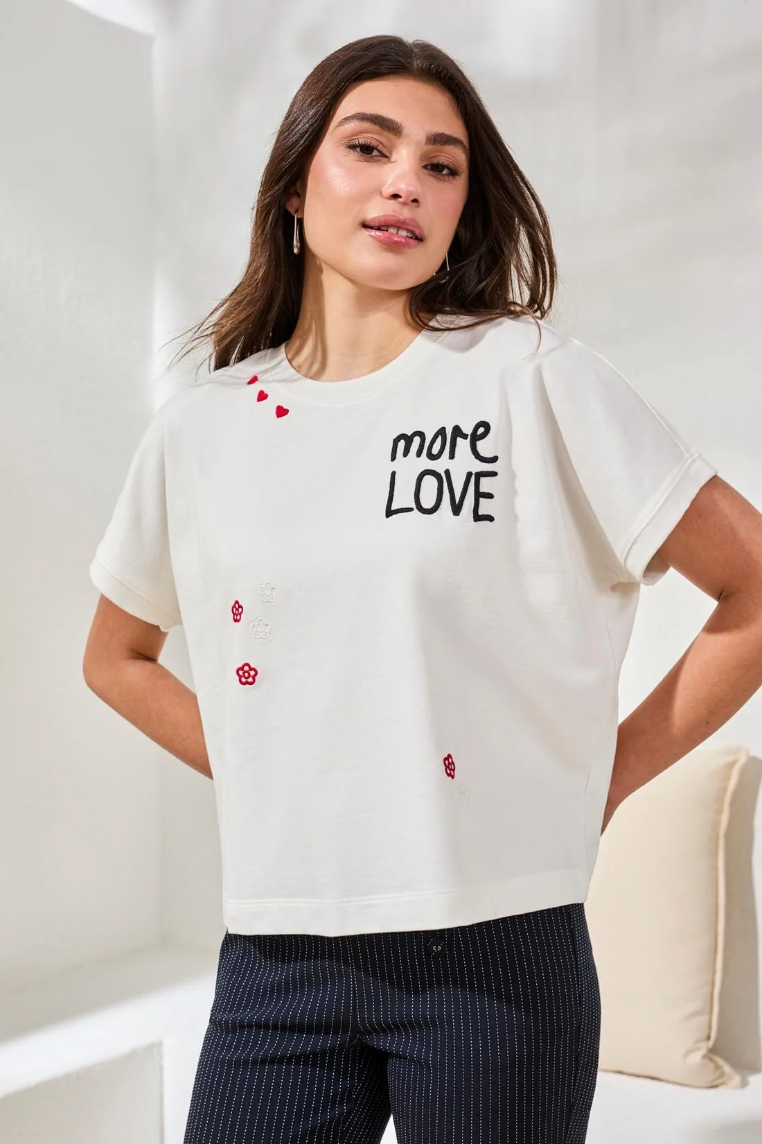 Crewneck Cap Sleeve Top With Embroidered Detail-White