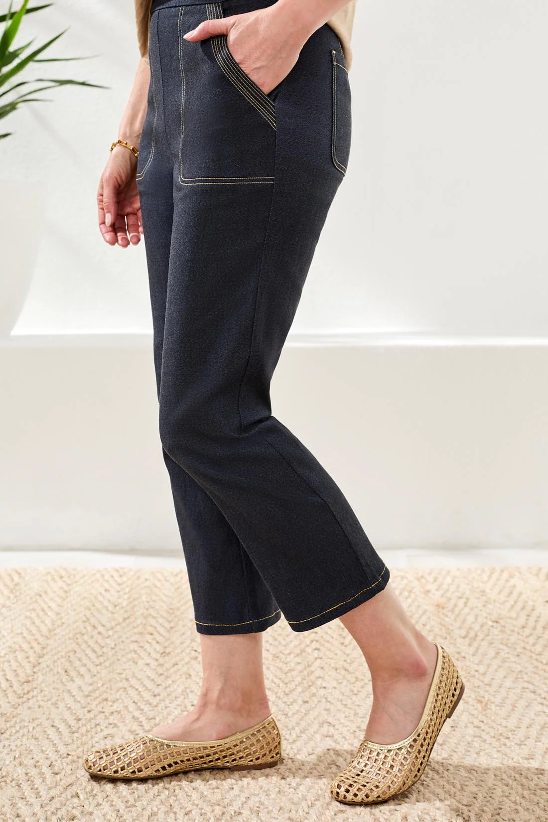 Denim Look Contrast Stitching Bengaline Kick Flare Capri-Jet blue - Image 4