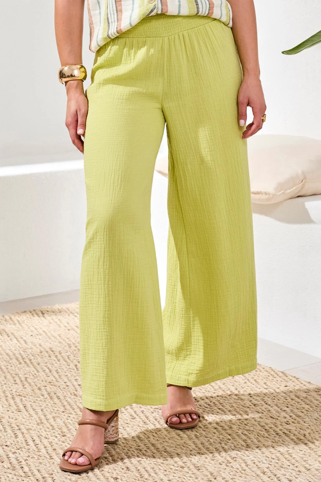 Crinkle Gauze Elastic Waist Flowy Pants-Greenbanana - Image 2