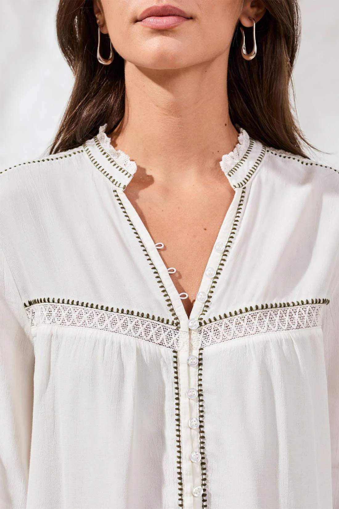 Eyelet Novelty Blouse With Delicate Button Details-Eggshell - Image 3