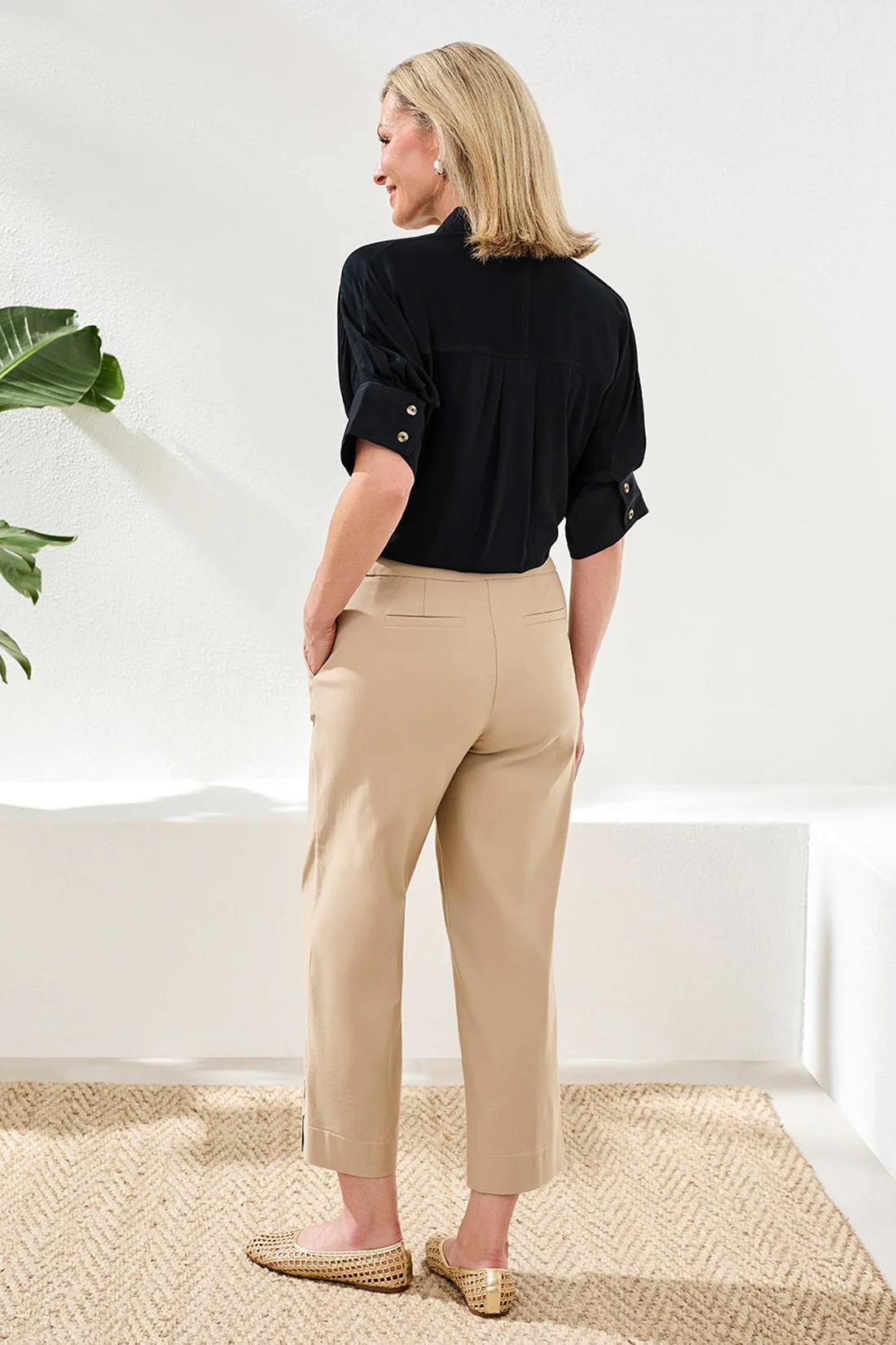 Flatten It® Tummy Control Wide Leg Pull-On Capris Pants-Beach - Image 2