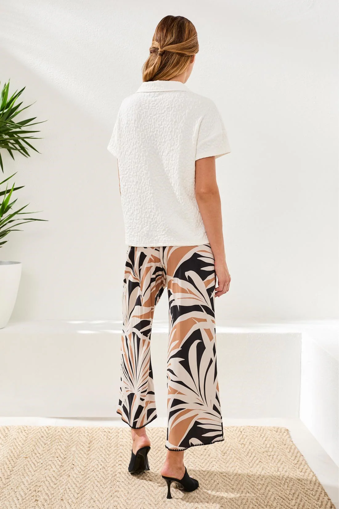 Textured Johnny Collar Short Sleeve Top-White - Image 4