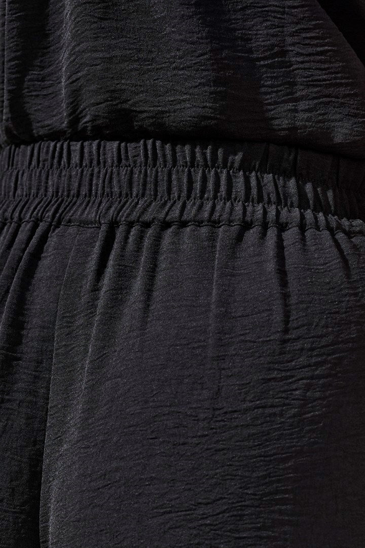 Airflow Pleated Pants With Elastic Waistband-Black - Image 4