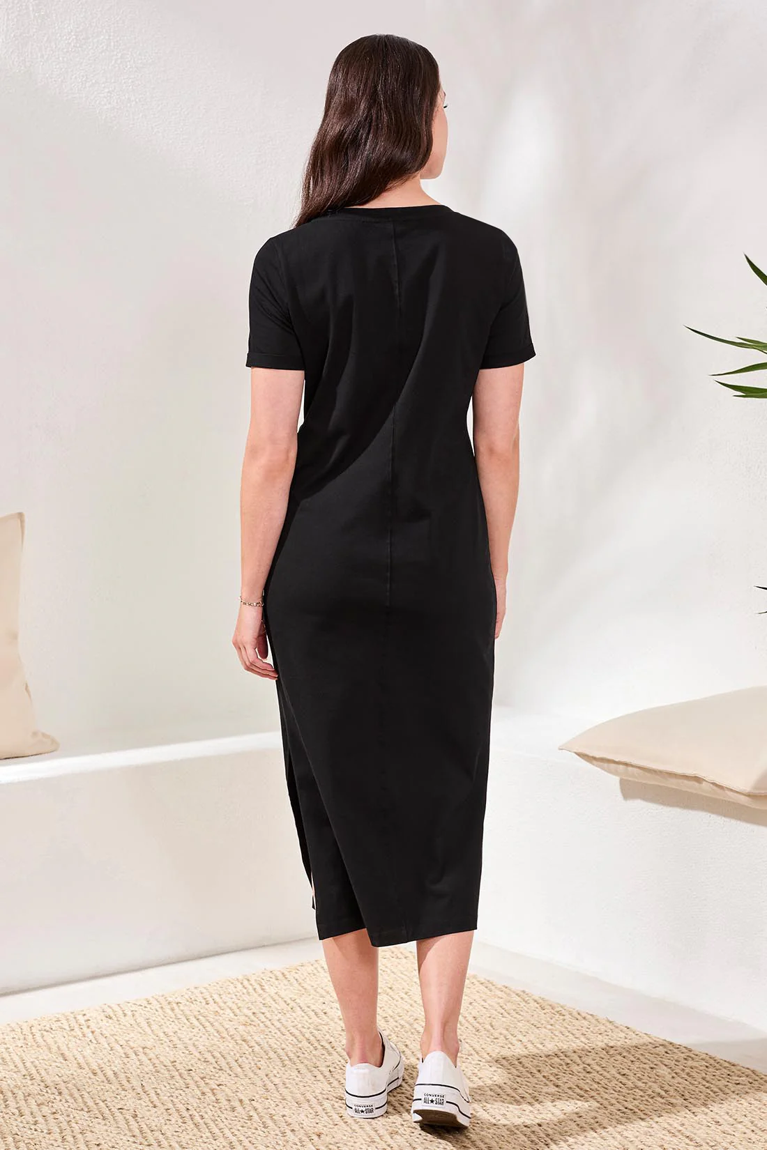 Maxi Knit Jersey Dress With Front Twist Knot Detail-Black - Image 4