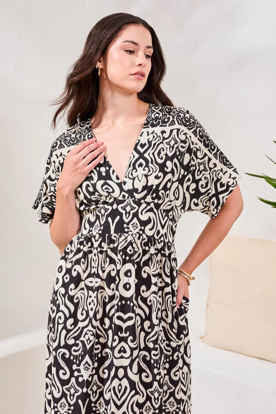 Printed Soft Challis V-Neck Empire Waist Maxi Dress-Quartz - Image 3