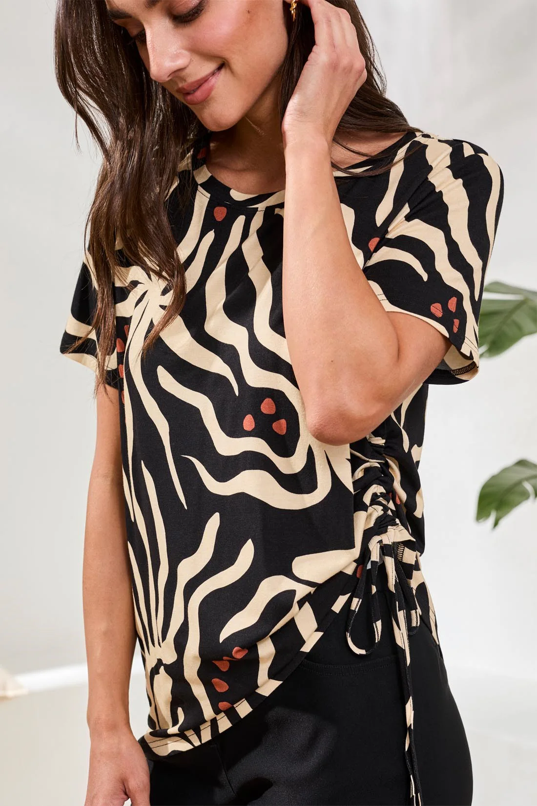 Printed Jersey Crew Neck Top With Side Ruching-Chestnut - Image 3