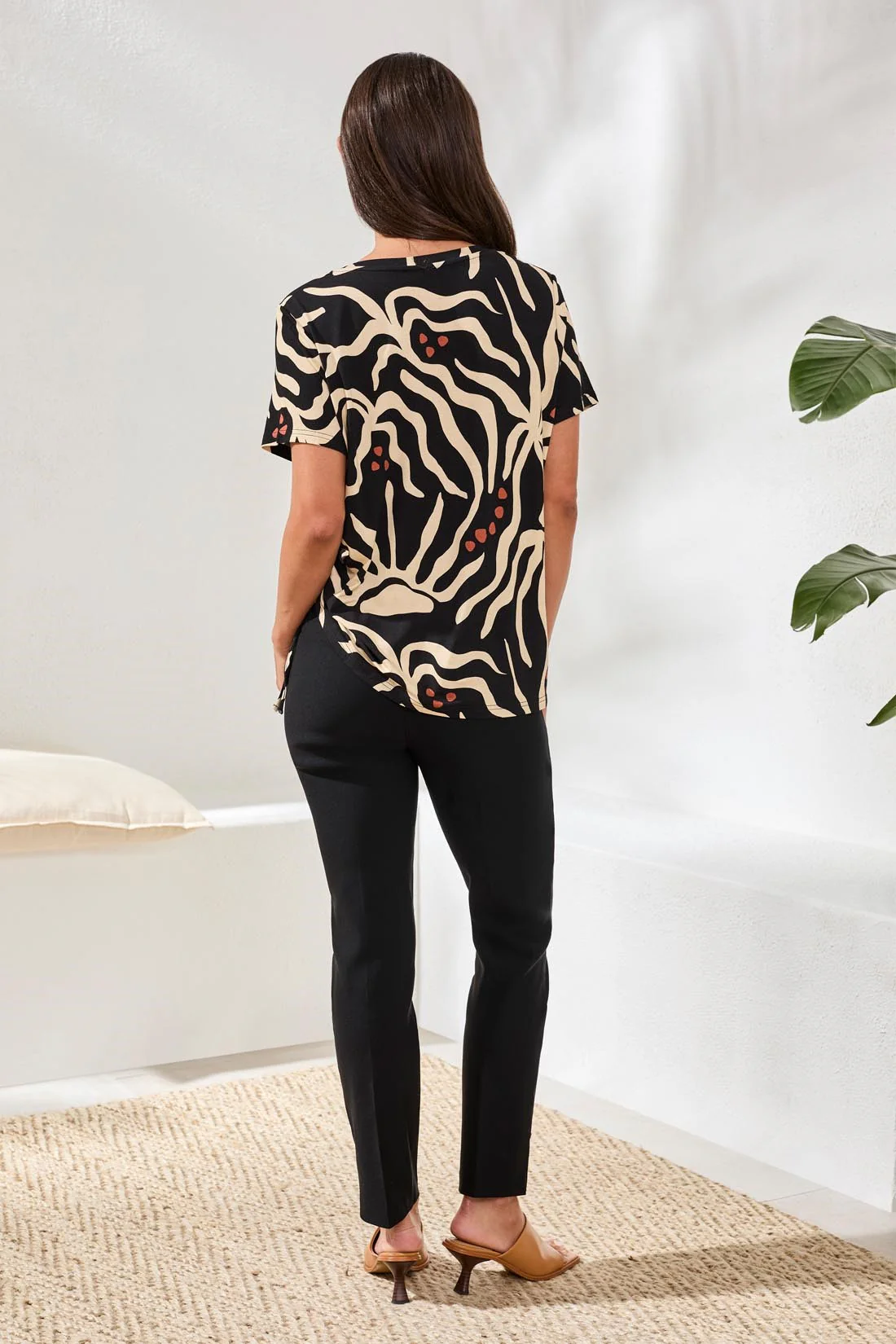 Printed Jersey Crew Neck Top With Side Ruching-Chestnut - Image 4