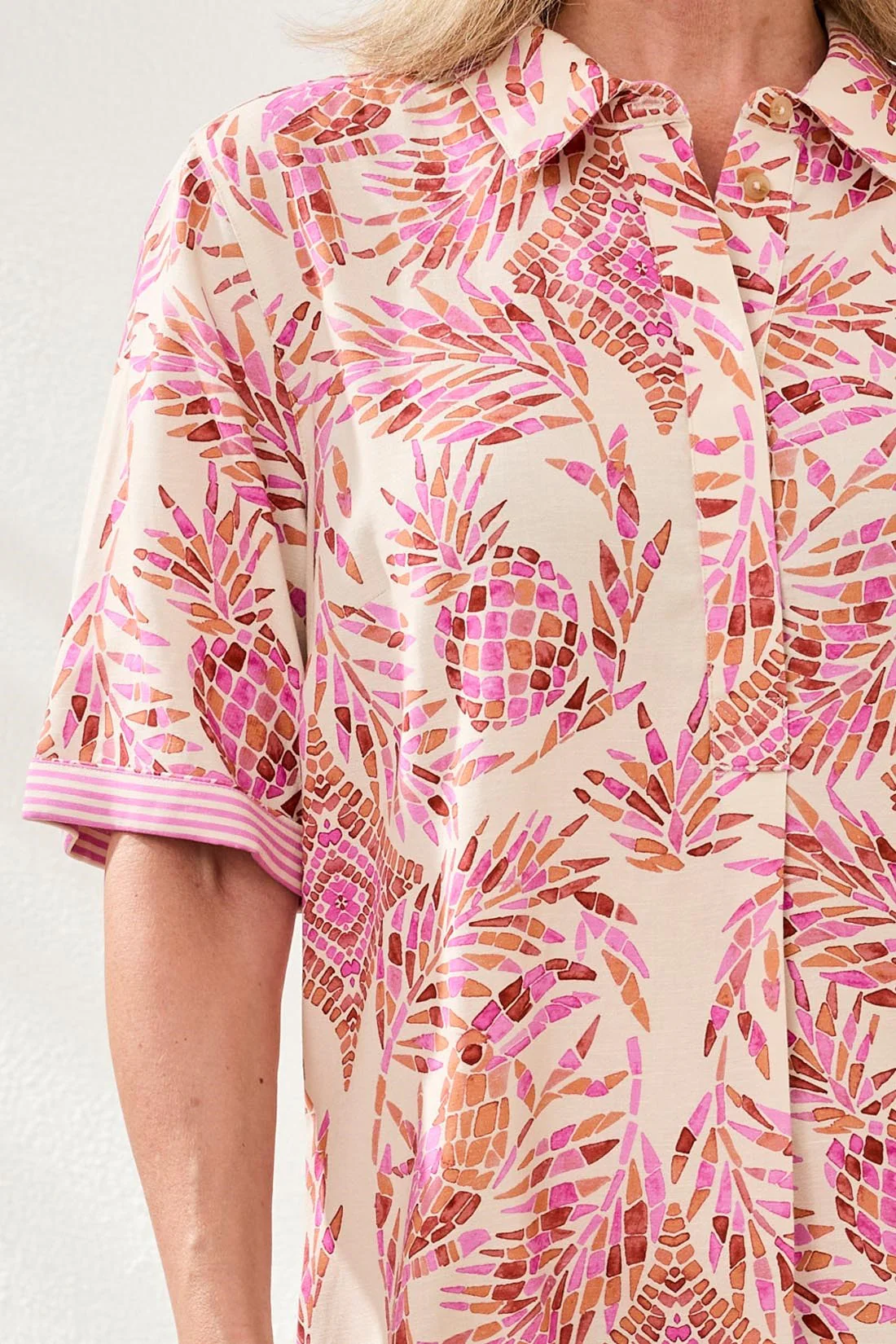 Linen Rayon Short Sleeve Collared Shift Dress-Wisteria - Image 3