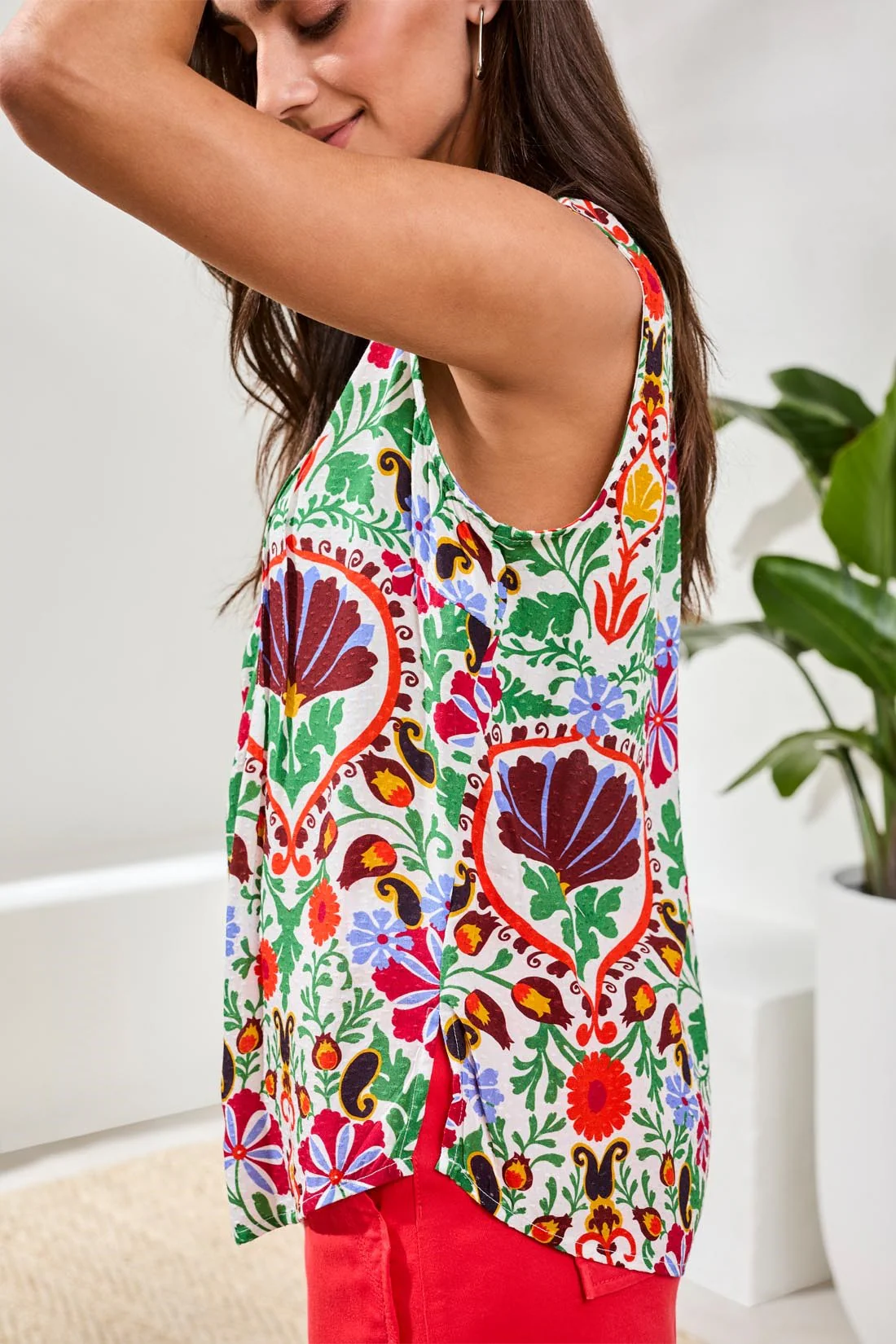Lightweight Jacquard Pintuck Detail Sleeveless Top-Mojito - Image 3