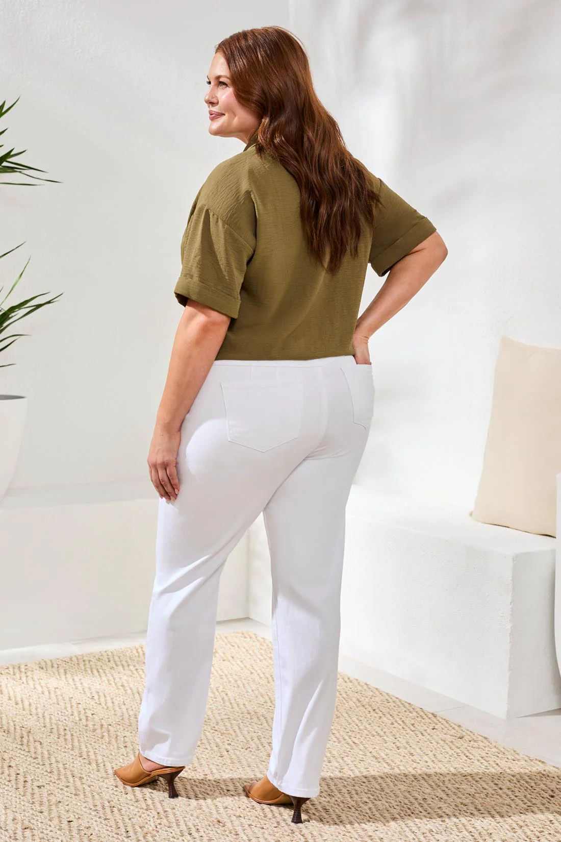 Size Inclusive Year Round Basics Sophia Curvy Straight Leg Jeans-White - Image 4