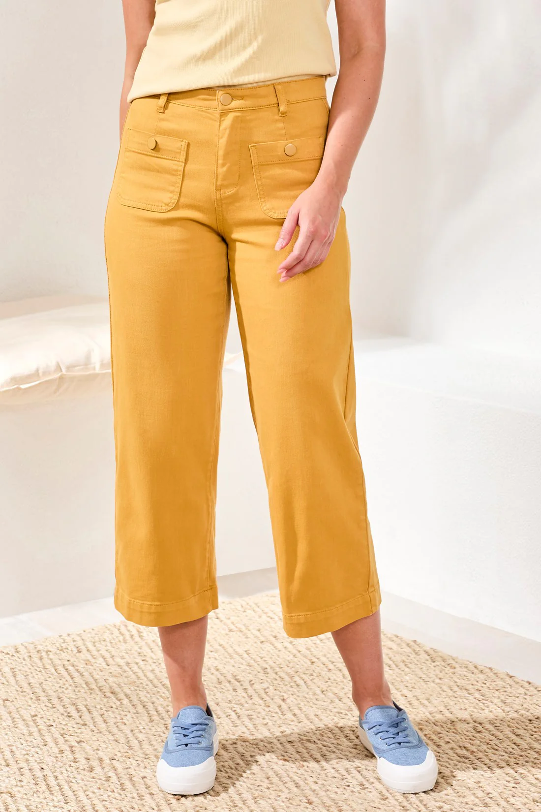 Sophia High-Waisted Kick-Flare Jeans With Front Pockets-Goldenrod - Image 3
