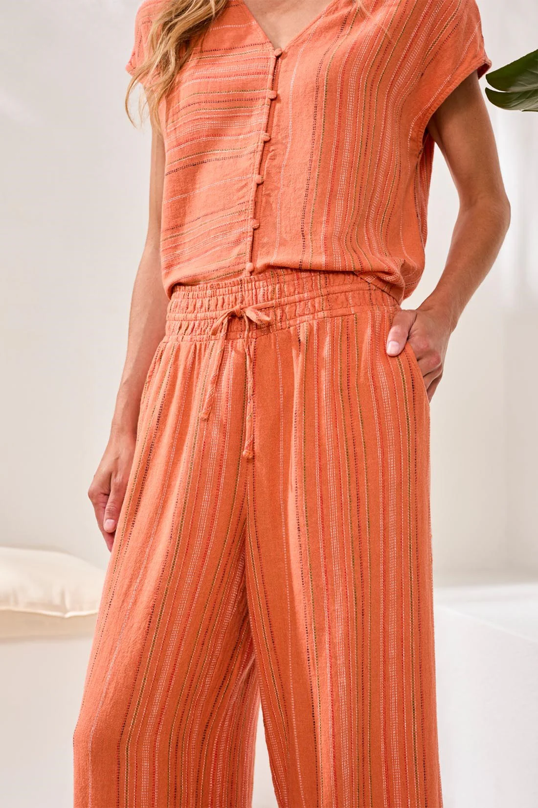 Textured Linen Flowy Wide Leg Pants With Elastic Waist-Guavablush