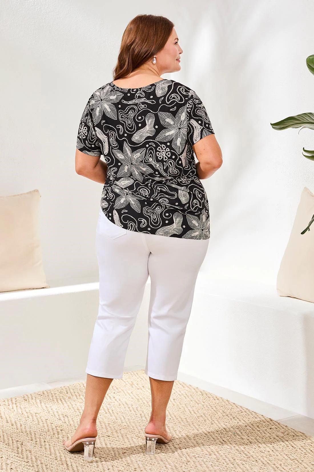 Size Inclusive Crew Neck Top With Side Ruching-Quartz - Image 4