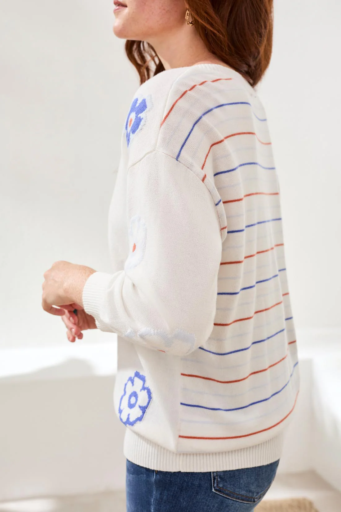 Intarsia V-Neck Sweater With 3/4 Sleeves-Oceanpearl - Image 3
