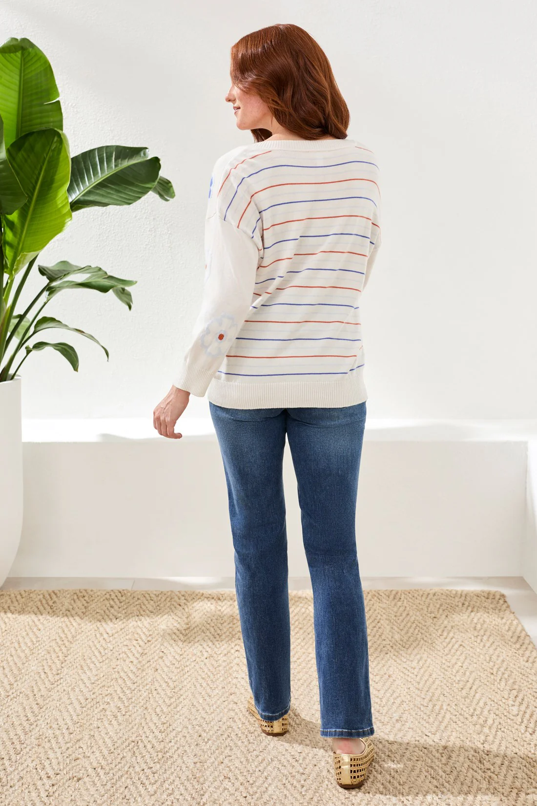Intarsia V-Neck Sweater With 3/4 Sleeves-Oceanpearl - Image 4