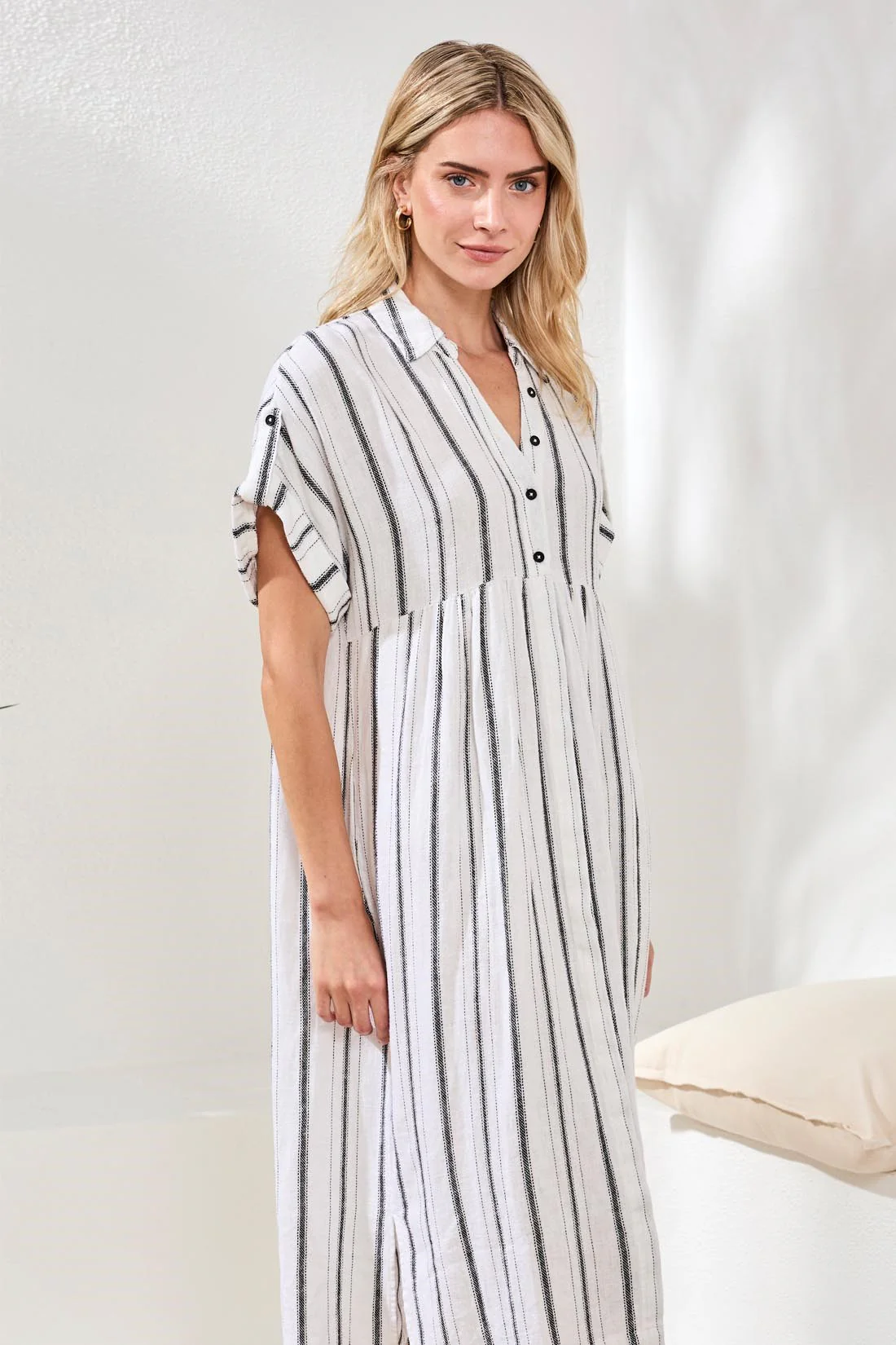 Soft Linen Button‑Front Midi Dress-White/black - Image 3