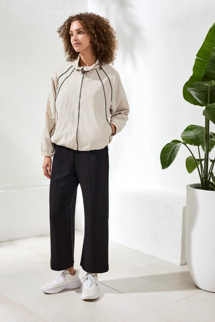Lightweight Adjustable Zip-Front Windbreaker-Sanddune - Image 3